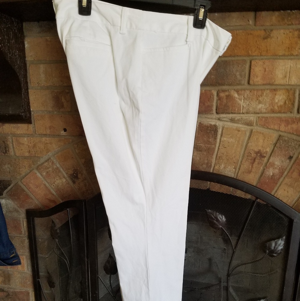 St.John's Bay white trousers
